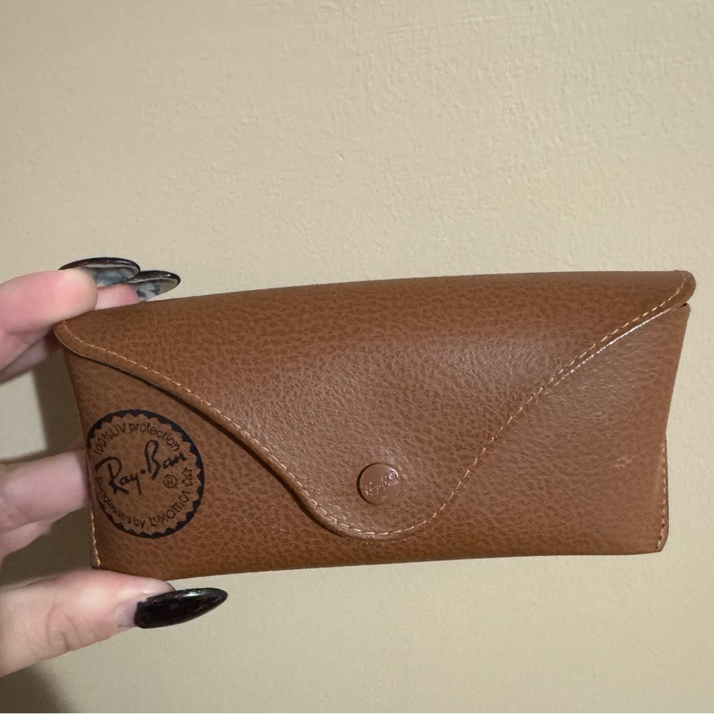 Ray-Ban Tan Case